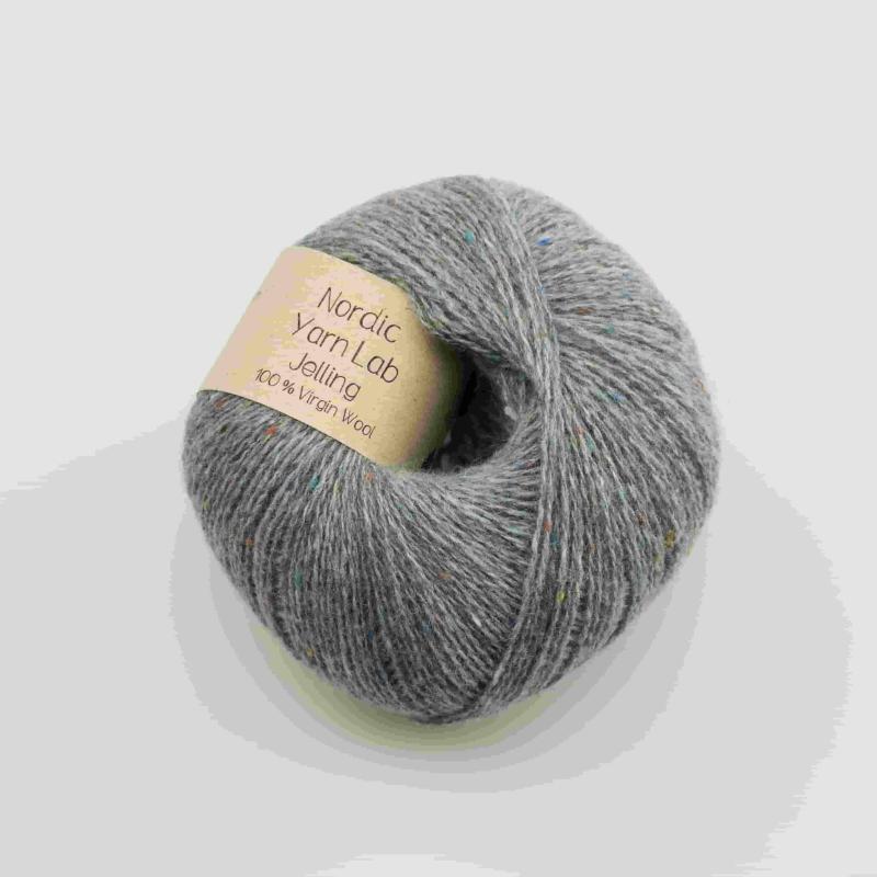 Jelling Grey - Blødt 100% Uld Tweed Garn fra Nordic Yarn Lab