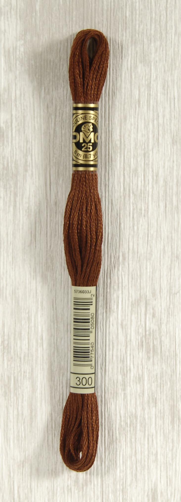 DMC Mouliné Spécial 25 Broderigarn - Farve 300 Tilbud!
