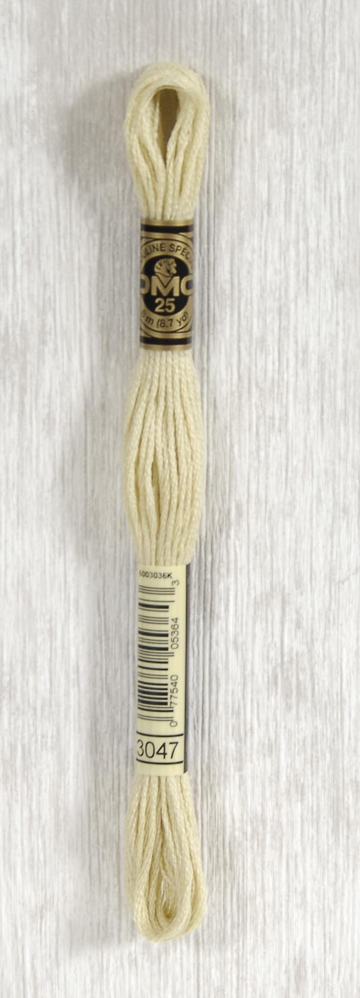 DMC Mouliné Spécial 25 Broderigarn - Farve 3047 på tilbud!