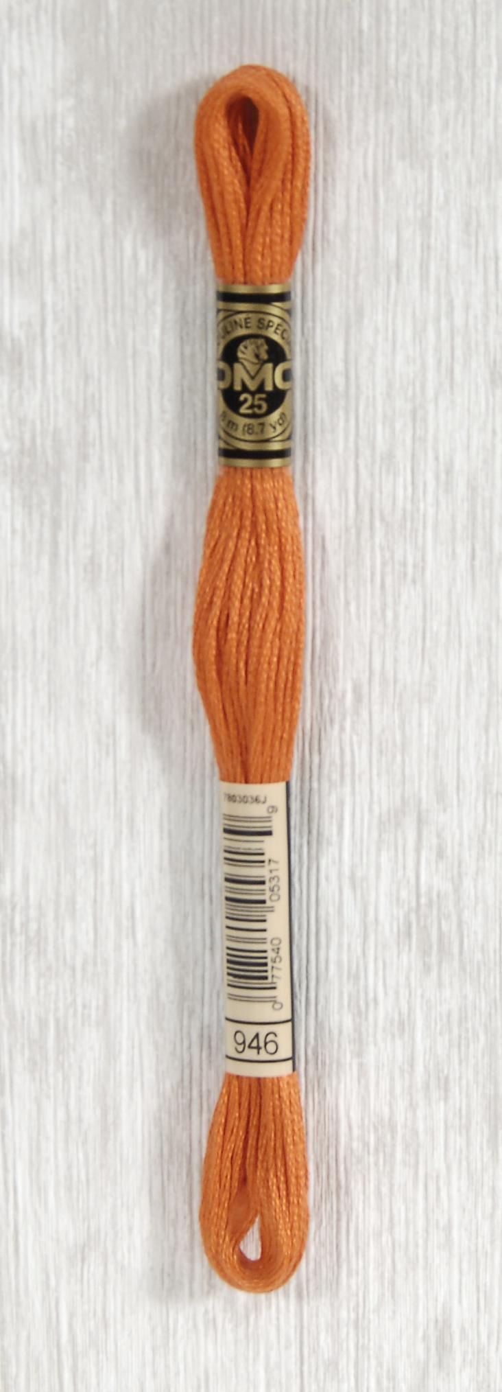 DMC Mouliné Spécial 25 Broderigarn - Farve 946 Tilbud!