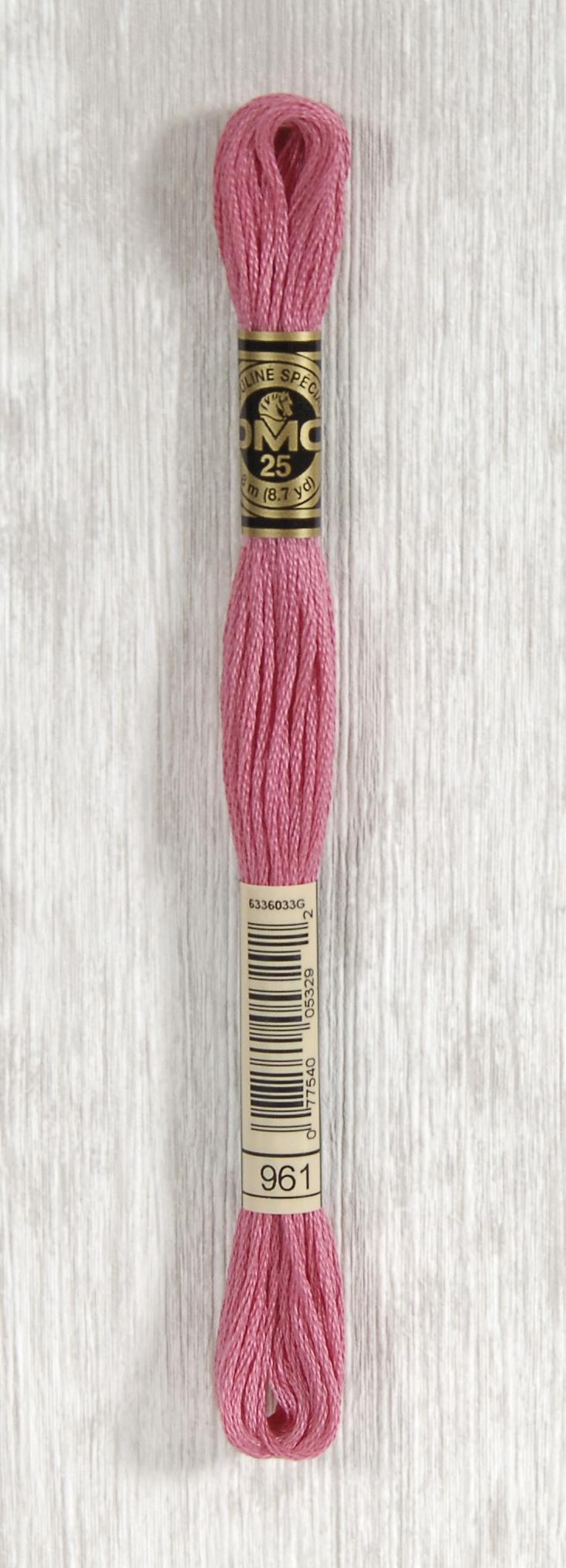 DMC Mouliné Spécial 25 Broderigarn - Farve 961 på tilbud!
