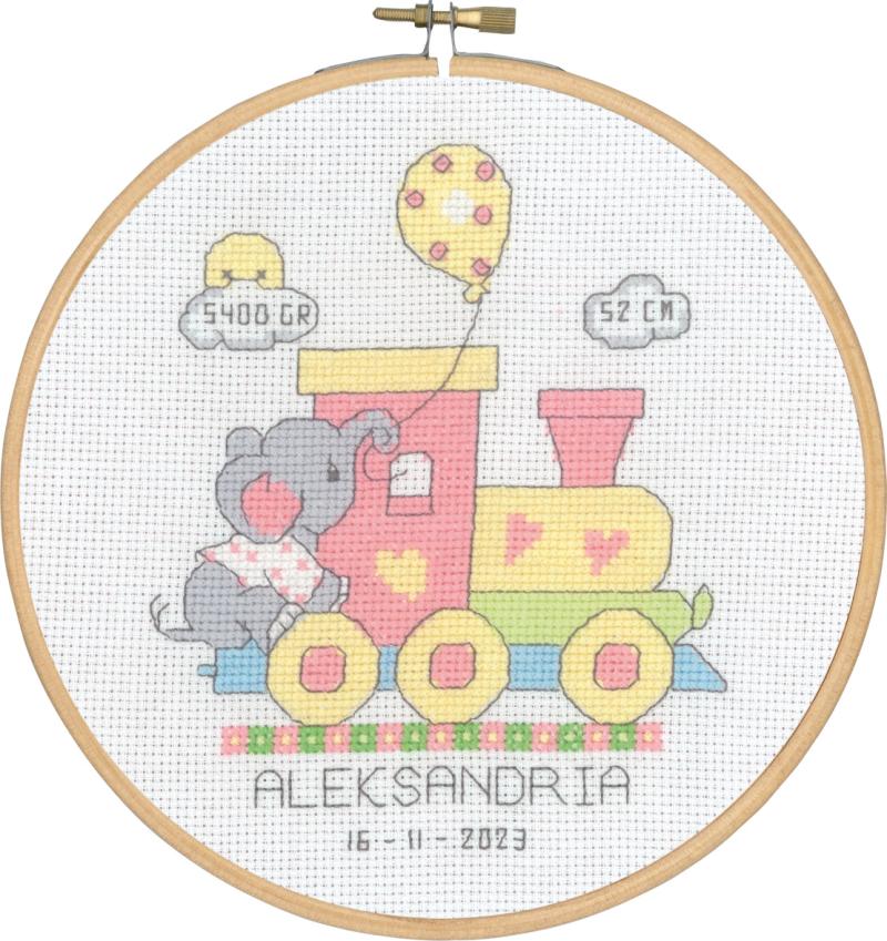 Dåbsbroderi med ramme og elefantmotiv - 18 cm Ø