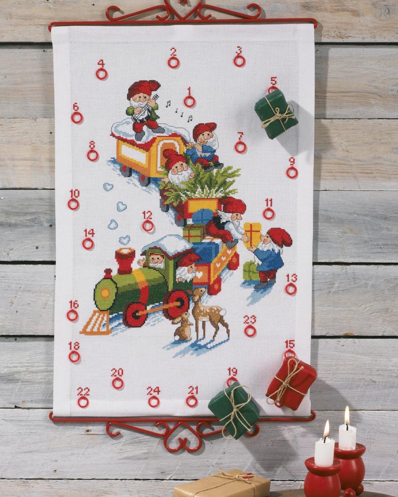Pakkekalender Broderi Kit med Tog og Nisser 34-2262