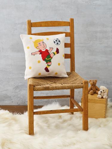 Broderi pude kit med fodbold dreng - 83-2437