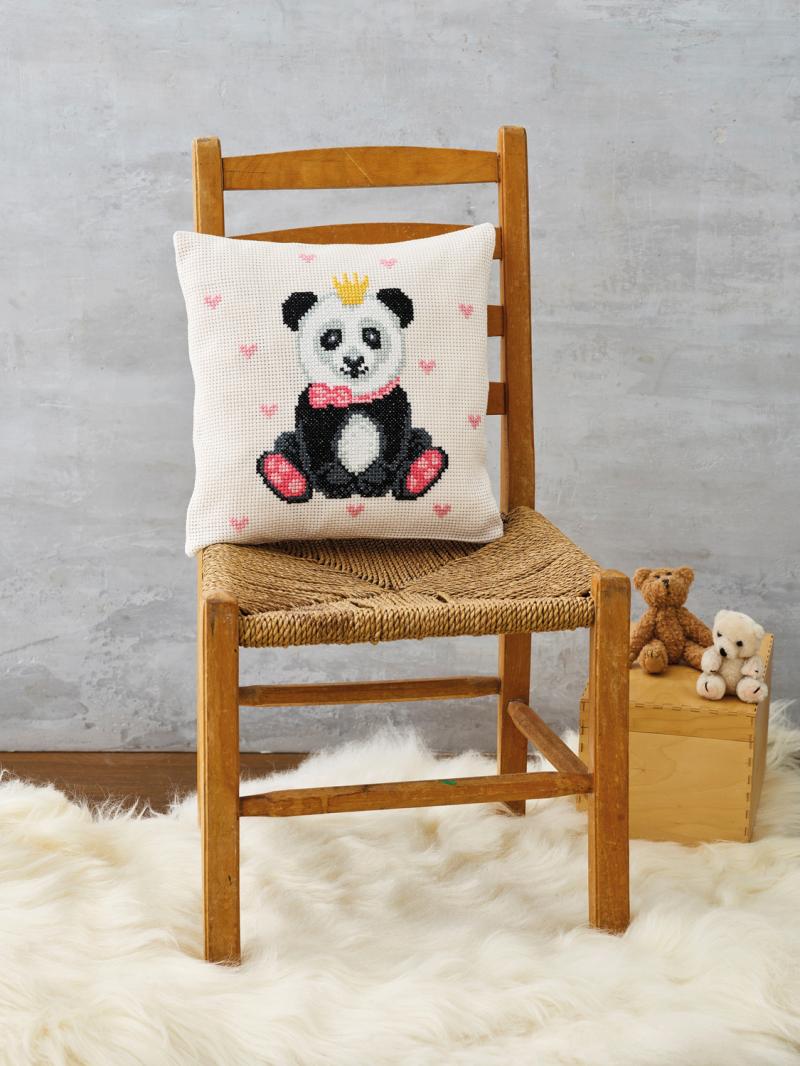 Broderi pude kit med panda – kreativ hobby til dig!