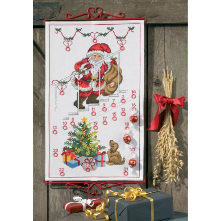 Permin Broderikit Aida Julekalender med Julemand 35x57cm