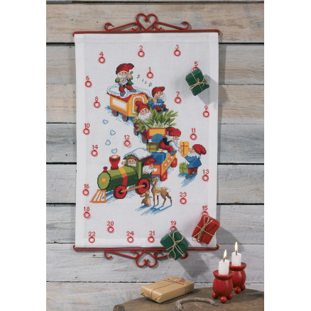 Permin Broderikit Aida Julekalender med Tog og Nisser