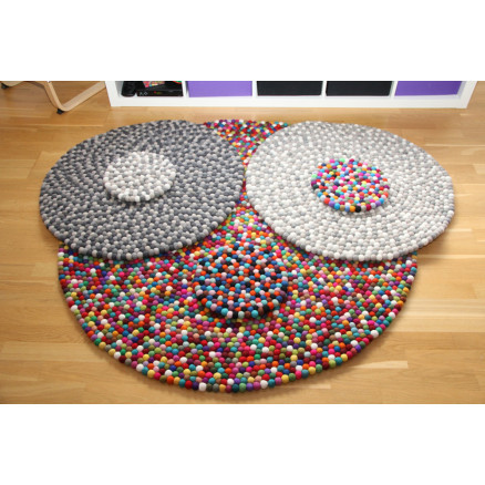 Filtkugletæppe opskrift af Rito Krea - DIY-tæppe 20-200cm