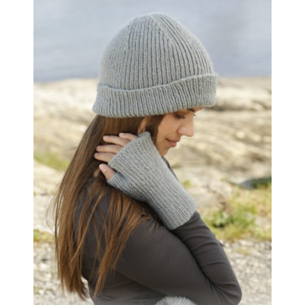 Paula by DROPS Design - Hue og fingerløse vanter strikkeopskrift str. S/M - M/L