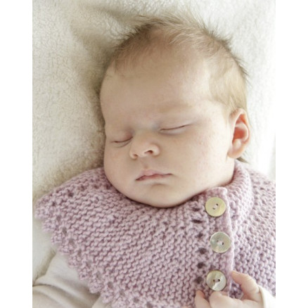 Serene by DROPS Design - Baby Halsedisse Strikkeopskrift str. 0/3 mdr - 3/4 år