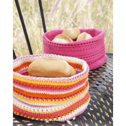 Al Fresco by DROPS Design - Stribet kurv Hækleopskrift 20x26 cm