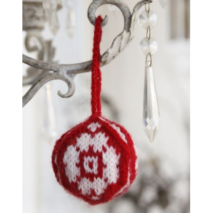 Julekugler by DROPS Design - Julekugler Julepynt Strikkeopskrift 8-9 cm - 4 stk
