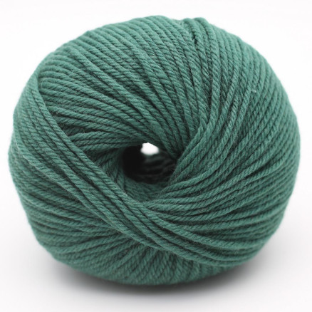 Kremke Soul Wool The Merry Merino 70 GOTS Garn 17 Gran grøn
