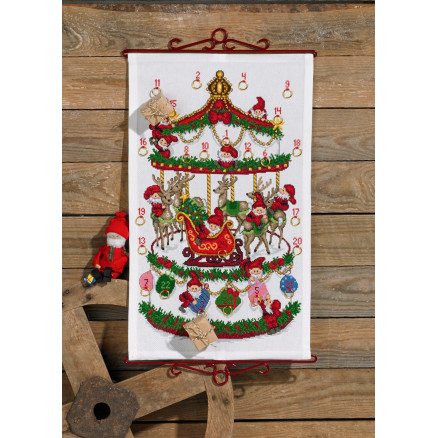 Permin Broderikit Julekalender Karrusel 35x58cm