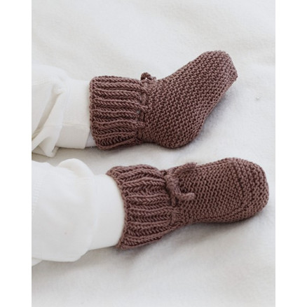 Chocolate Toes by DROPS Design - Baby Sokker Strikkeopskrift str. 0/1 mdr - 3/4 år