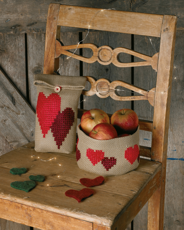 Broderi Kit - Hjerte Kurv fra By Permin på tilbud!