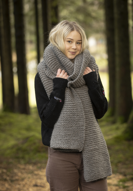 "Mika" Halstørklæde - Viking Design 2413-6 Kit - 40 x 240 cm - Viking Lovikka, fra Viking