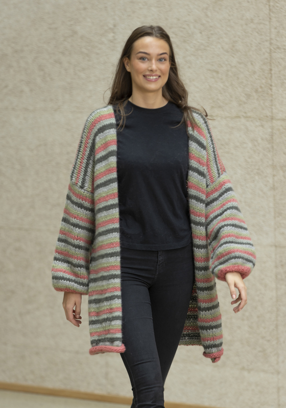 "Abbie" cardigan - Viking Design 2340-7 Kit - XS-XL - Viking Alpaca Bris, fra Viking