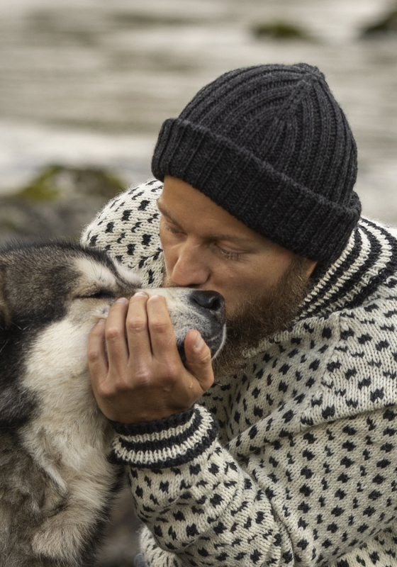 "Alaska" Hue - Viking Design 2336-2A Kit - S-L - Viking Eco Highland Wool, fra Viking