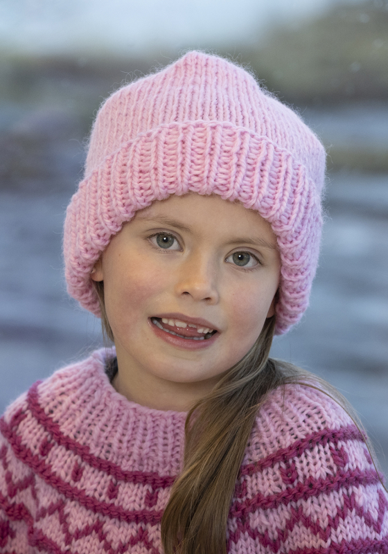 "Akira" Hue - Viking Design 2407-8B Kit - 2 - 12 år og S - L - Viking Hobbygarn, fra Viking