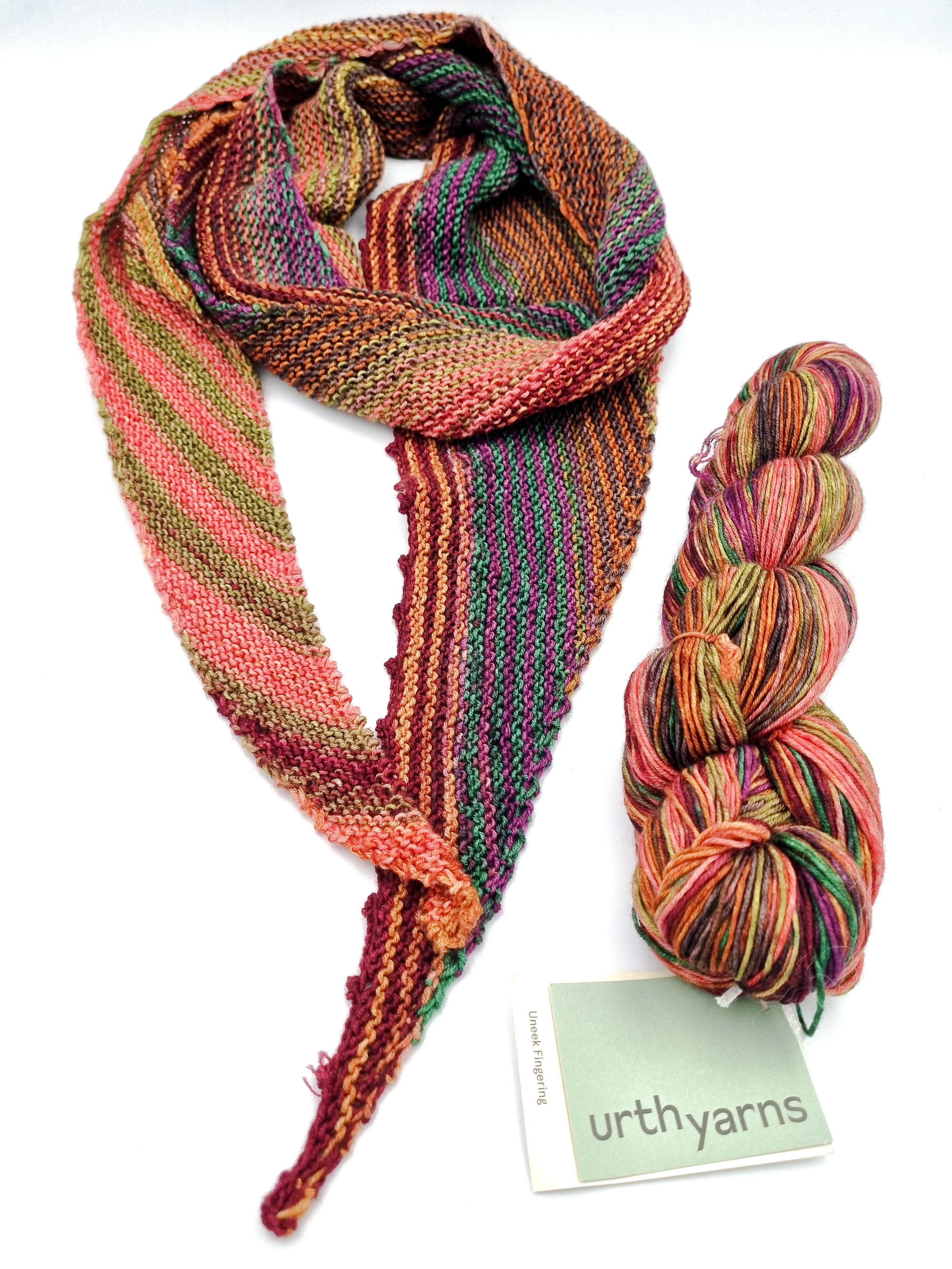 Marsk tørklæde strikkekit i Uneek Fingering fra Urth Yarns - 3008