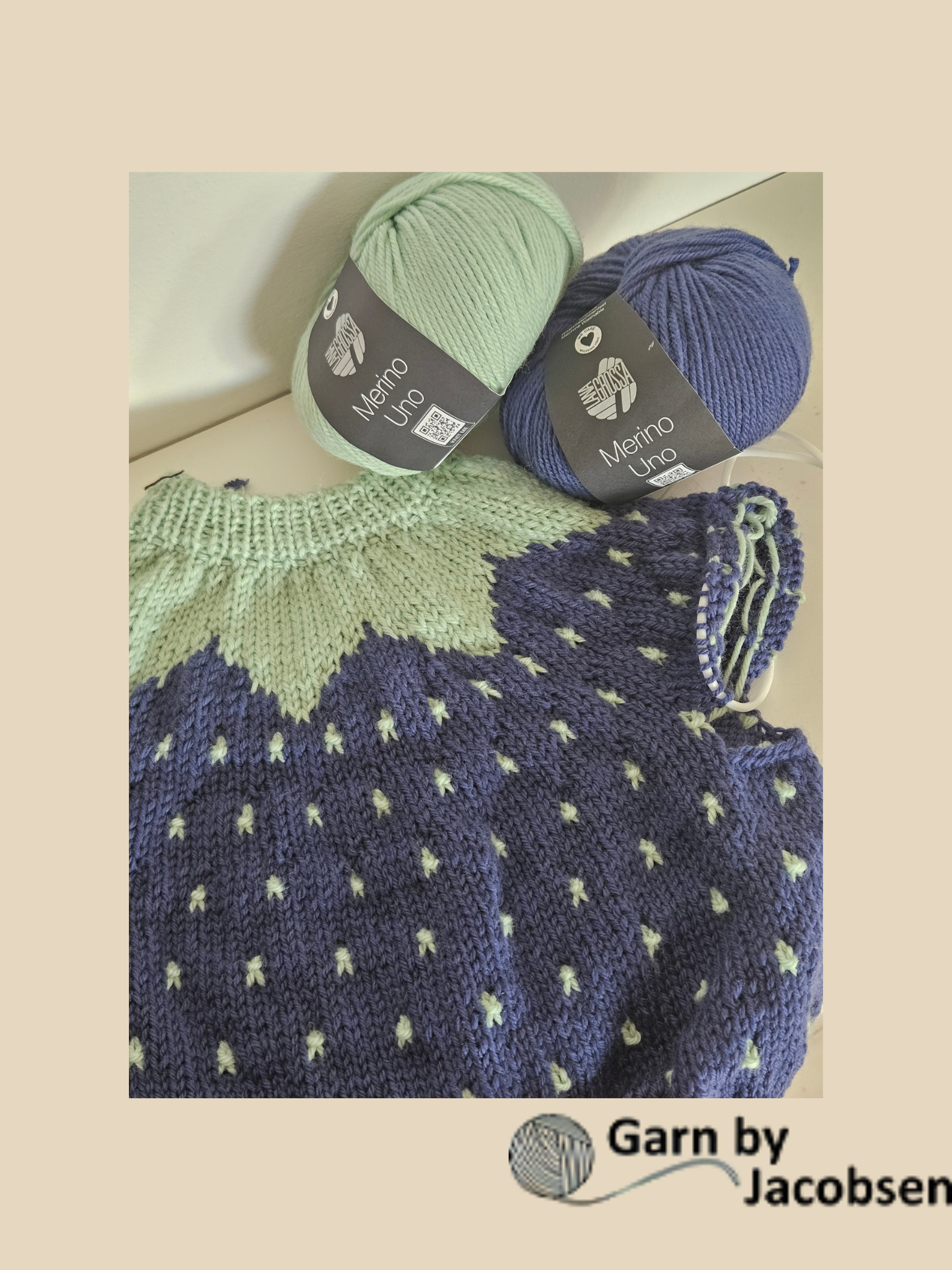 Fruit Sweater Garnpakke Blåbær - Str 1-2 år. (50g grøn nr: 73 + 200g blå nr 05)