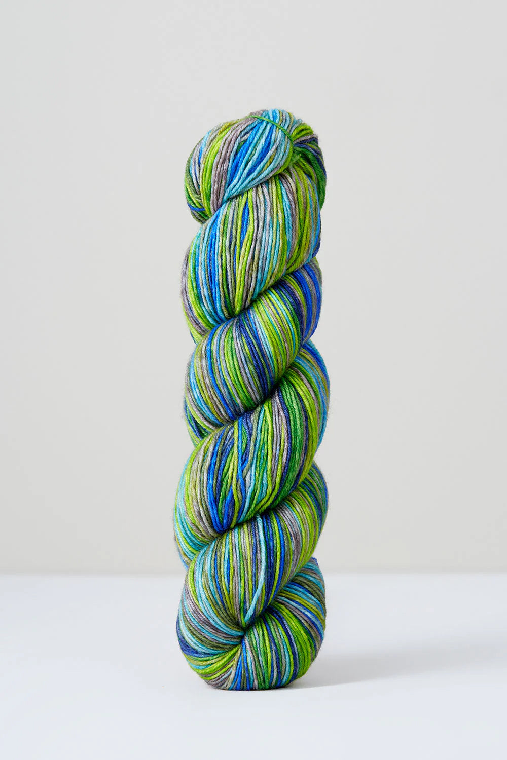 Urth Yarns, Uneek Fingering, håndfarvet merinould - 3025