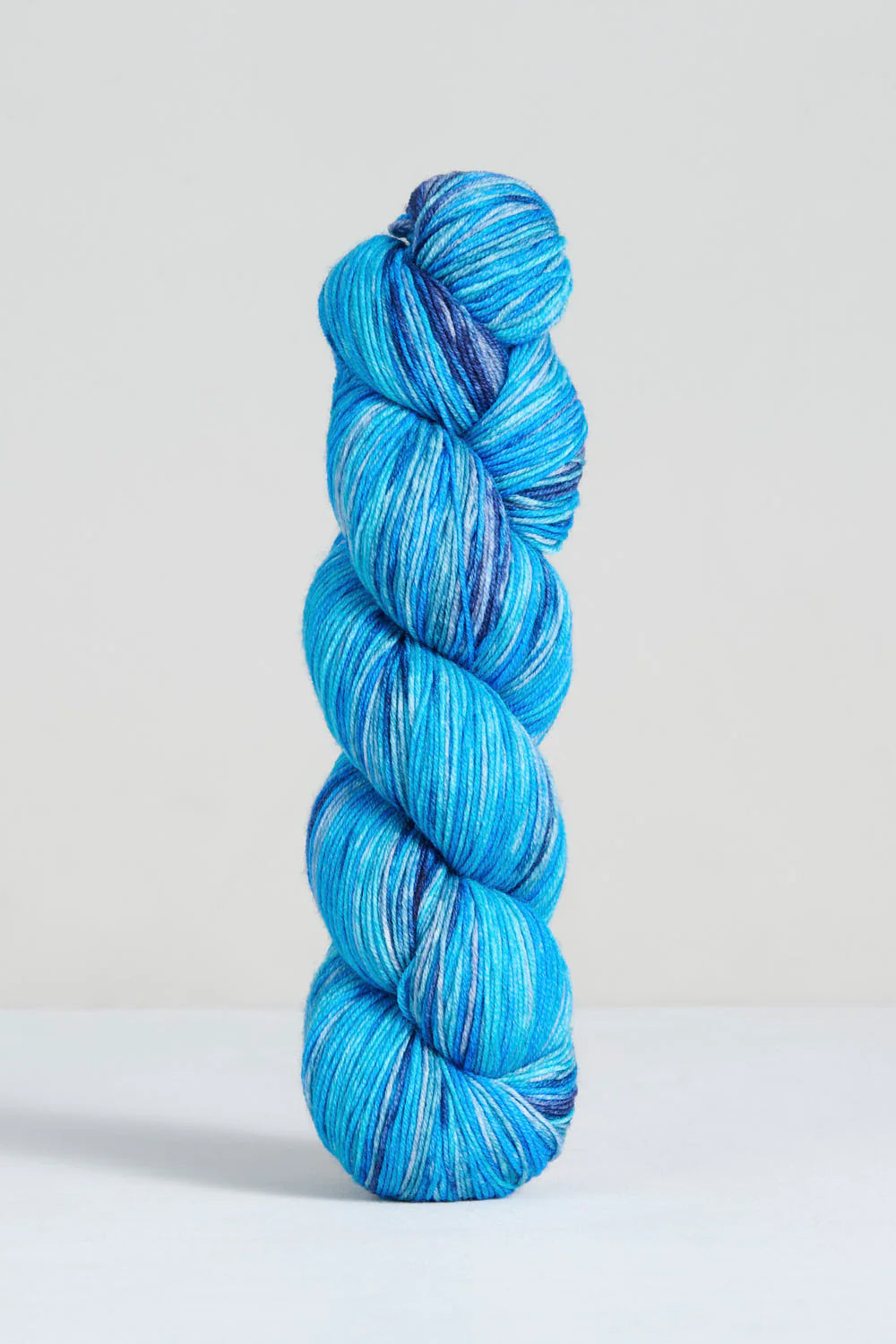Urth Yarns, Uneek Fingering, håndfarvet merinould - 3031