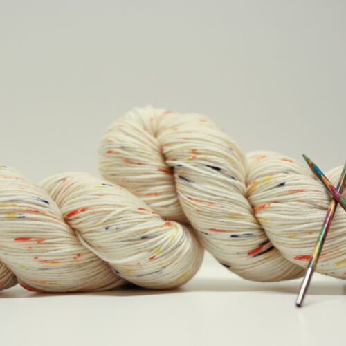 Armonia Handdyed - lys (85)